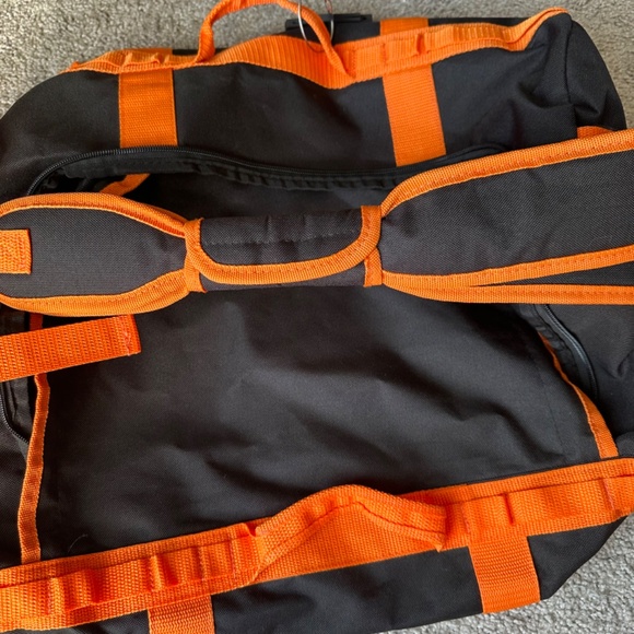 Harley-Davidson 2-in-1 Duffle Backpack - Picture 4 of 4